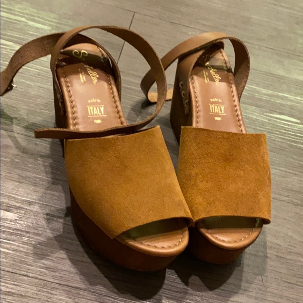Seychelles forward wedge